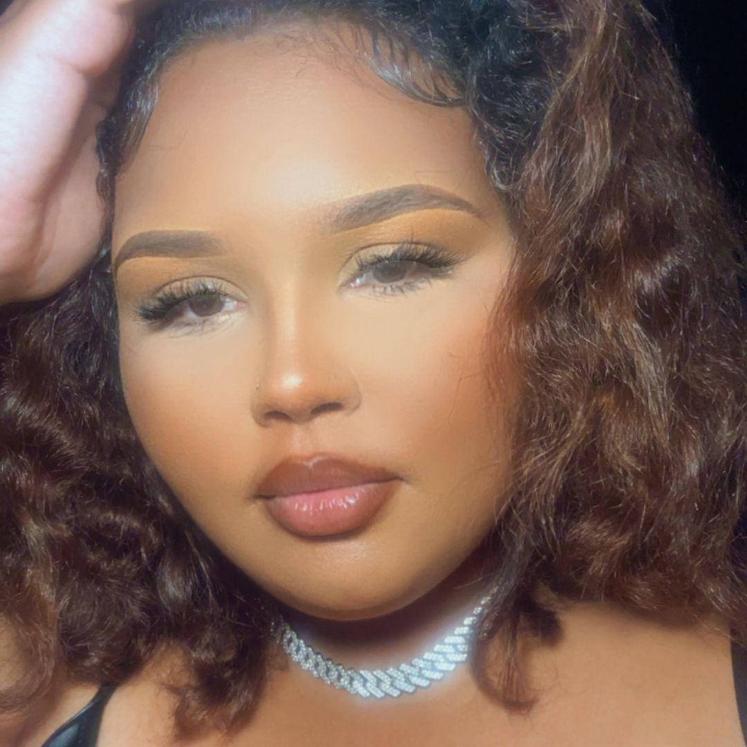 Maya Diamond Smiley