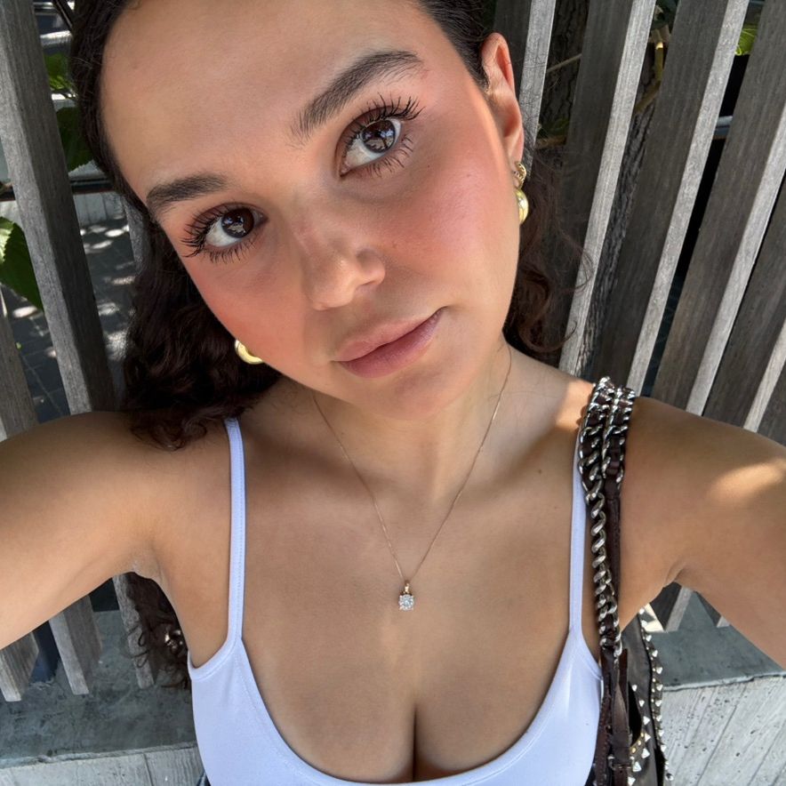 Claire Aura