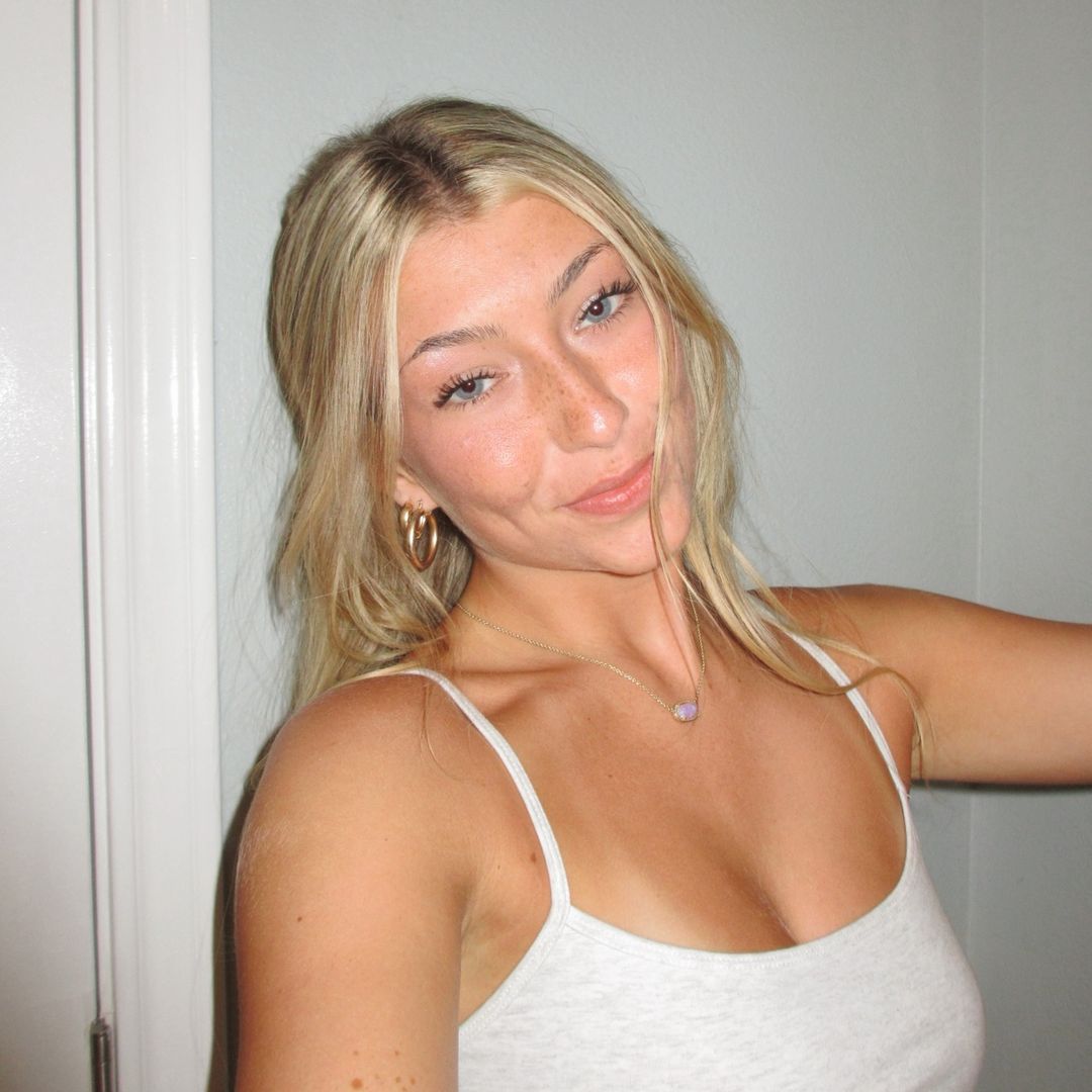 Vanessa May Raposa
